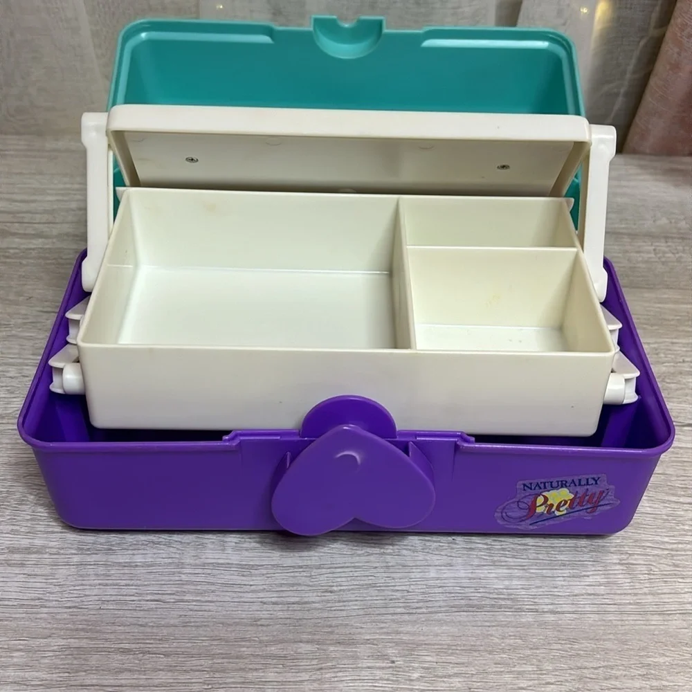 Vintage Naturally Pretty Cosmetics Case Travel Storage Jewelry Case